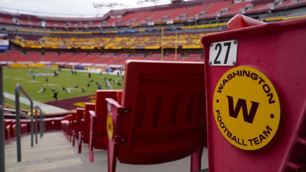 FedEx Stadium seats